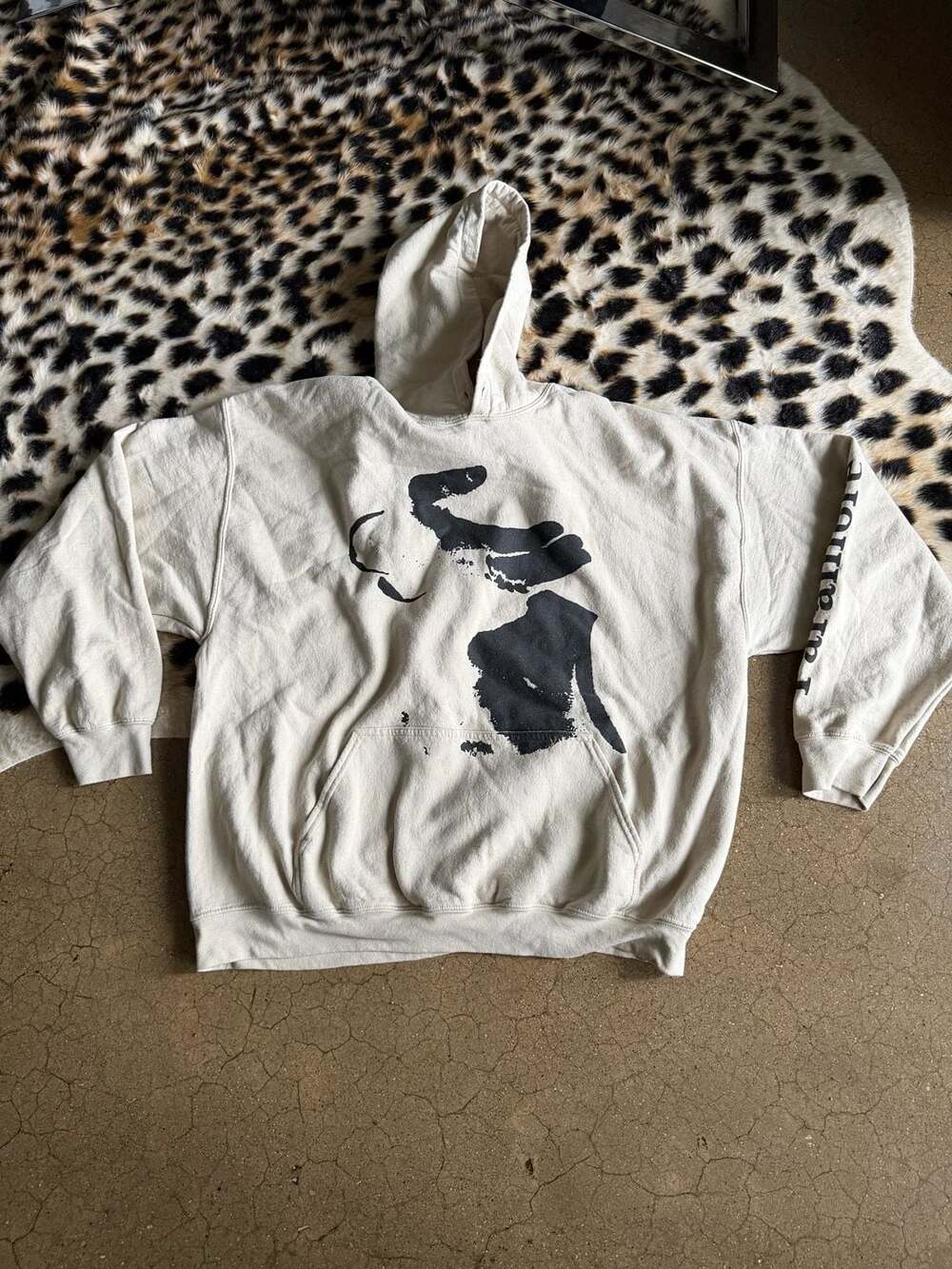 Gildan Paramore Graphic Hoodie Size 2XL Cream